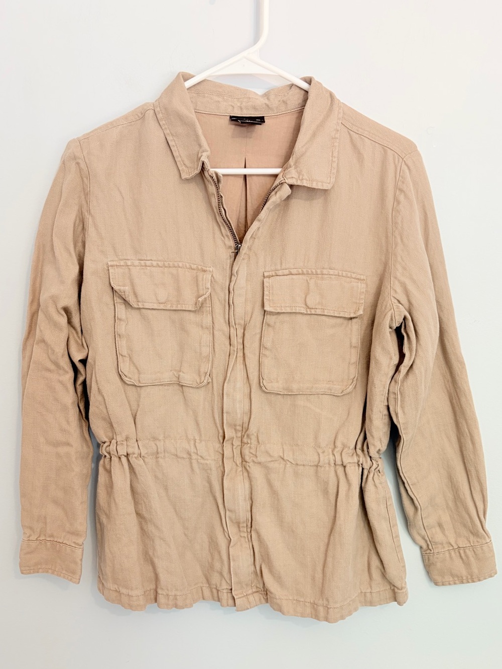 Tahari Neutral Beige Utility Jacket with Front Pockets